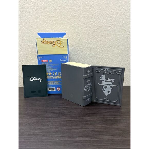 POP MART Disney Classic Fairy Tales Series Figure CHASE - Mickey Mouse - Picture 2 of 4